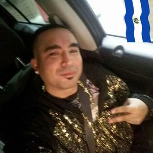 Meet your Posher, Carlos